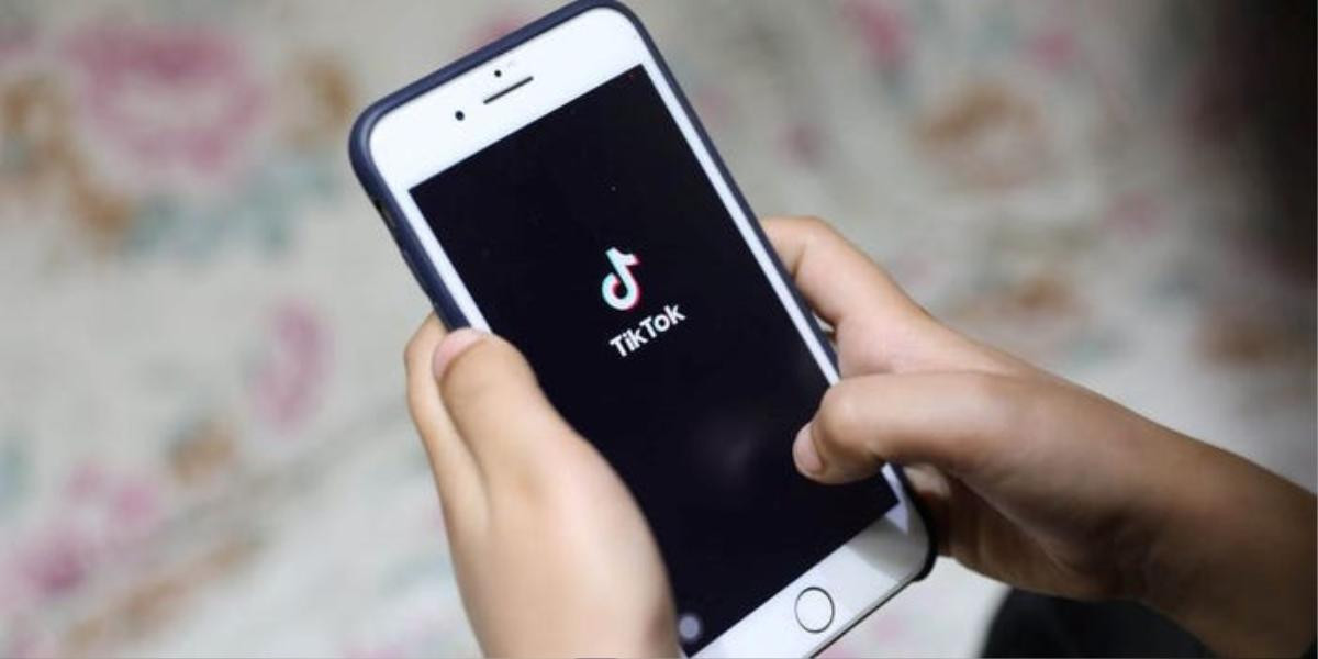 TikTok bị cấm ở Ý sau cái chết của một người dùng mới 10 tuổi Ảnh 2